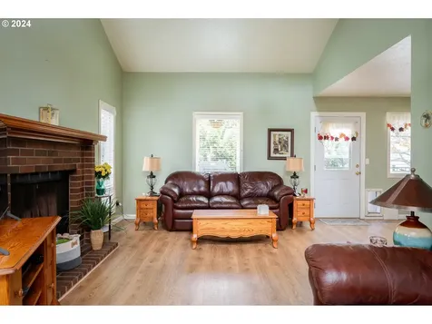 14871 NE Graham Street Portland OR 97230