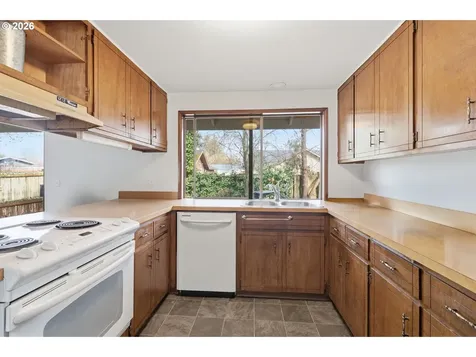 3826 Peppertree Drive Eugene OR 97402