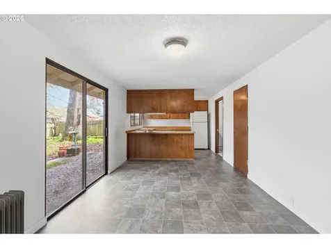 3826 Peppertree Drive Eugene OR 97402