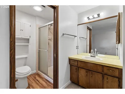 3826 Peppertree Drive Eugene OR 97402