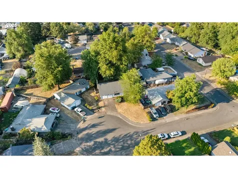3826 Peppertree Drive Eugene OR 97402