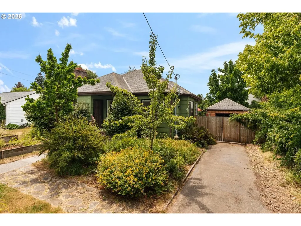 245 SE 108th Avenue Portland OR 97216
