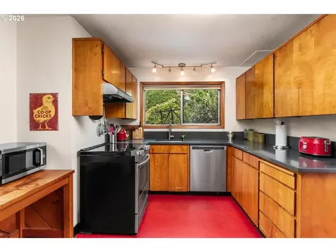 245 SE 108th Avenue Portland OR 97216