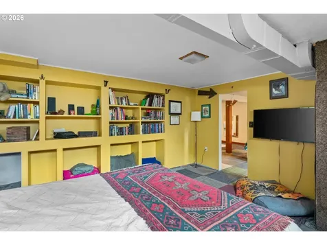 245 SE 108th Avenue Portland OR 97216
