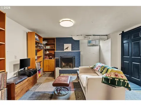 245 SE 108th Avenue Portland OR 97216