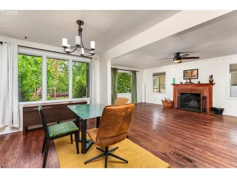 245 SE 108th Avenue Portland OR 97216