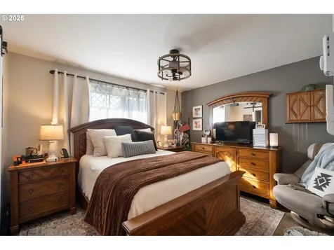 4009 Filbert Street Tillamook OR 97141