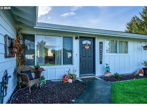 4009 Filbert Street Tillamook OR 97141