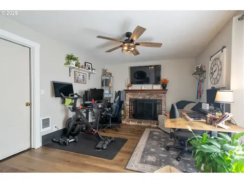 4009 Filbert Street Tillamook OR 97141
