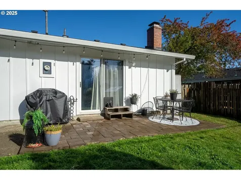 4009 Filbert Street Tillamook OR 97141