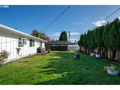 4009 Filbert Street Tillamook OR 97141