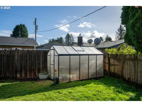 4009 Filbert Street Tillamook OR 97141