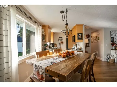 4009 Filbert Street Tillamook OR 97141
