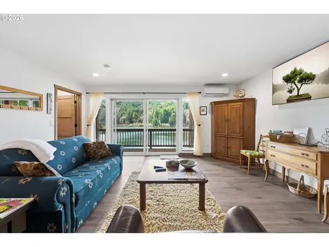 72312 Potlatch Road Lakeside OR 97449
