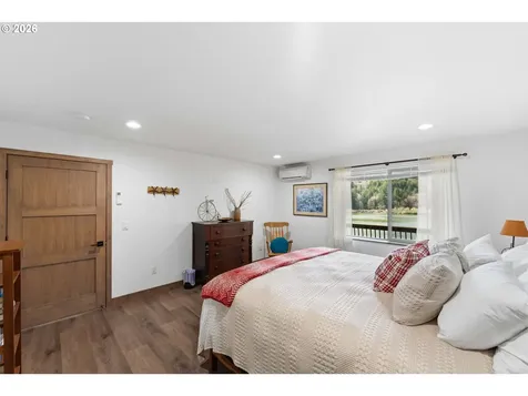 72312 Potlatch Road Lakeside OR 97449