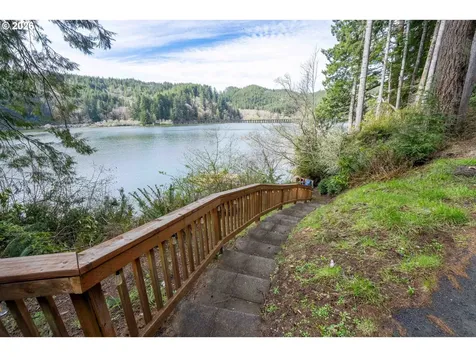 72312 Potlatch Road Lakeside OR 97449
