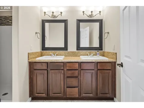 14164 Brittany Terrace Oregon City OR 97045