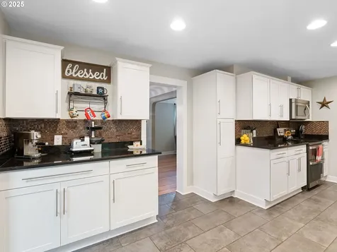 1639 23rd Avenue Longview WA 98632