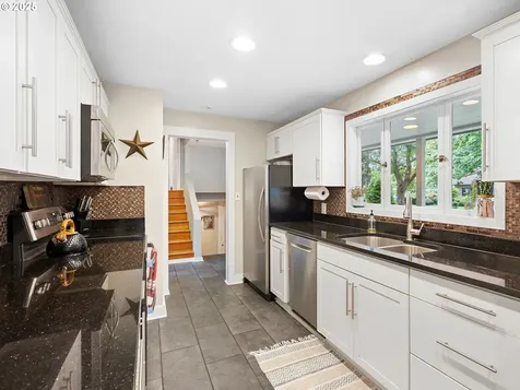 1639 23rd Avenue Longview WA 98632