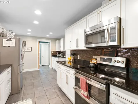 1639 23rd Avenue Longview WA 98632