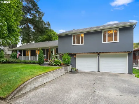 1639 23rd Avenue Longview WA 98632