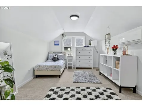 635 SE 55th Avenue Portland OR 97215