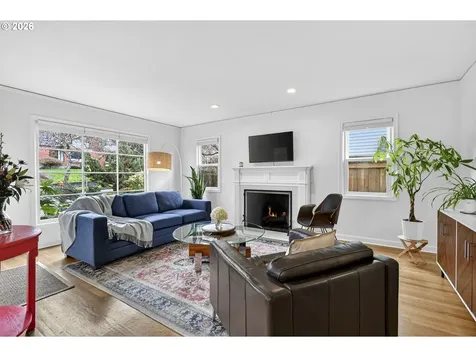 635 SE 55th Avenue Portland OR 97215