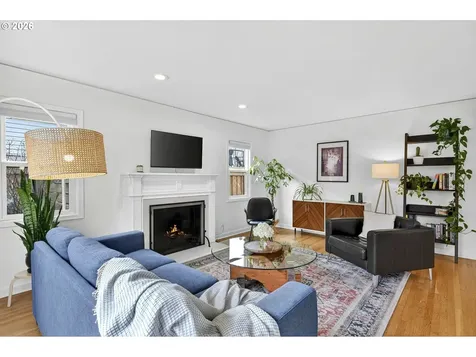 635 SE 55th Avenue Portland OR 97215