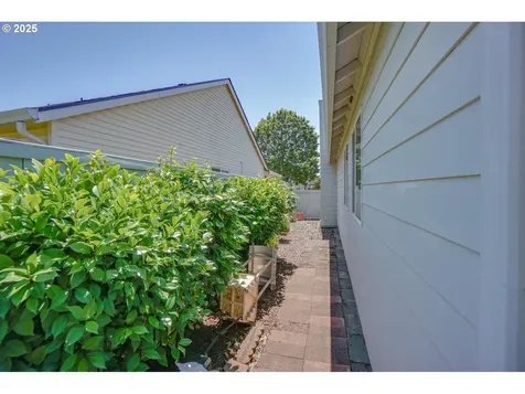 17610 SE 22nd Street Vancouver WA 98683
