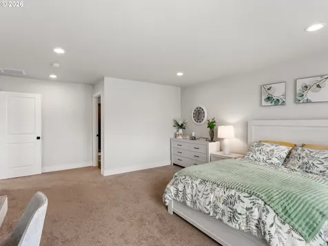 12200 NE 107th Way Vancouver WA 98682