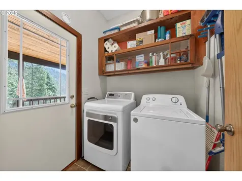 1020 Spooner Ridge Lane Oakland OR 97462