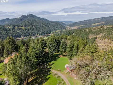 1020 Spooner Ridge Lane Oakland OR 97462