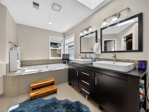 16431 SW Timberland Drive Beaverton OR 97007