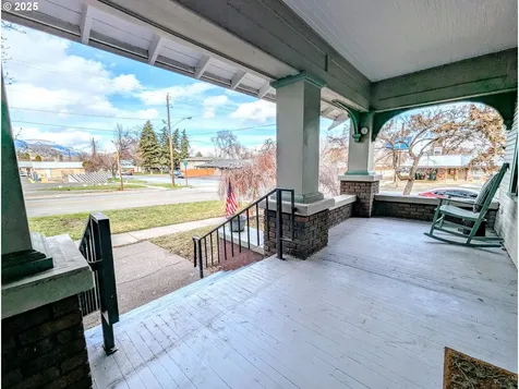 308 Adams Avenue La Grande OR 97850