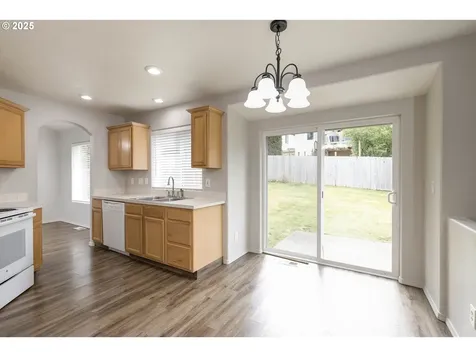 37324 Green Mountain Street Sandy OR 97055
