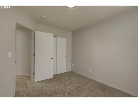 37324 Green Mountain Street Sandy OR 97055