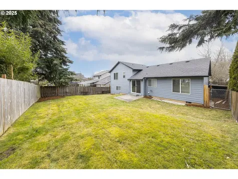 37324 Green Mountain Street Sandy OR 97055