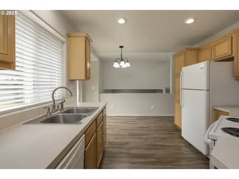 37324 Green Mountain Street Sandy OR 97055