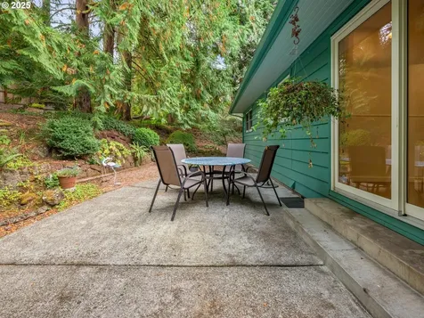 3310 SW 66th Avenue Portland OR 97225