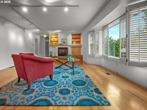 3310 SW 66th Avenue Portland OR 97225