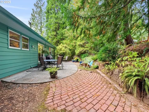 3310 SW 66th Avenue Portland OR 97225