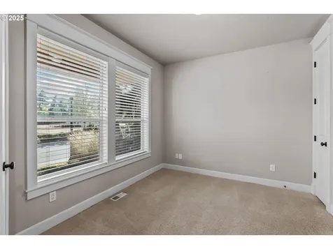 17006 NE 6th Street Vancouver WA 98684
