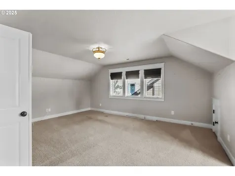 17006 NE 6th Street Vancouver WA 98684