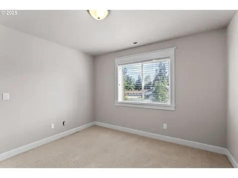 17006 NE 6th Street Vancouver WA 98684