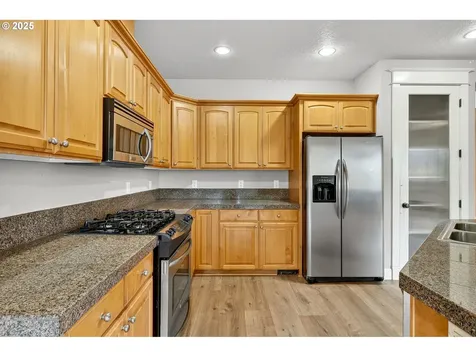 17006 NE 6th Street Vancouver WA 98684