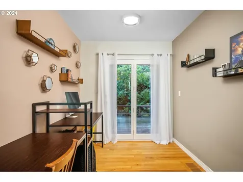 1060 Upper Devon Lane Lake Oswego OR 97034