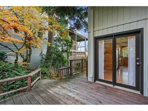 1060 Upper Devon Lane Lake Oswego OR 97034