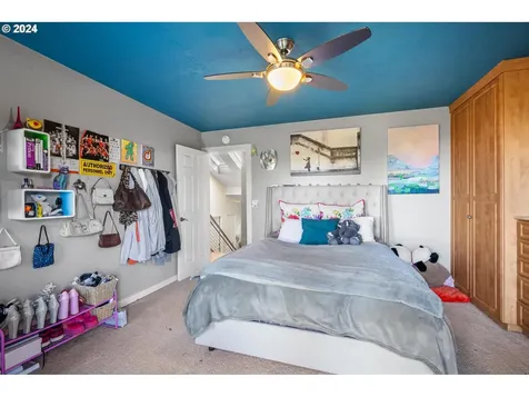 1060 Upper Devon Lane Lake Oswego OR 97034