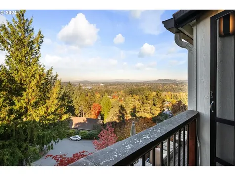 1060 Upper Devon Lane Lake Oswego OR 97034