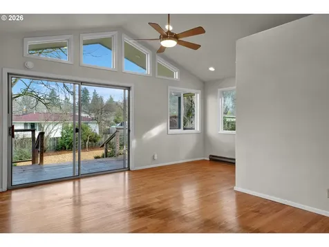 1571 Buck Street Eugene OR 97402